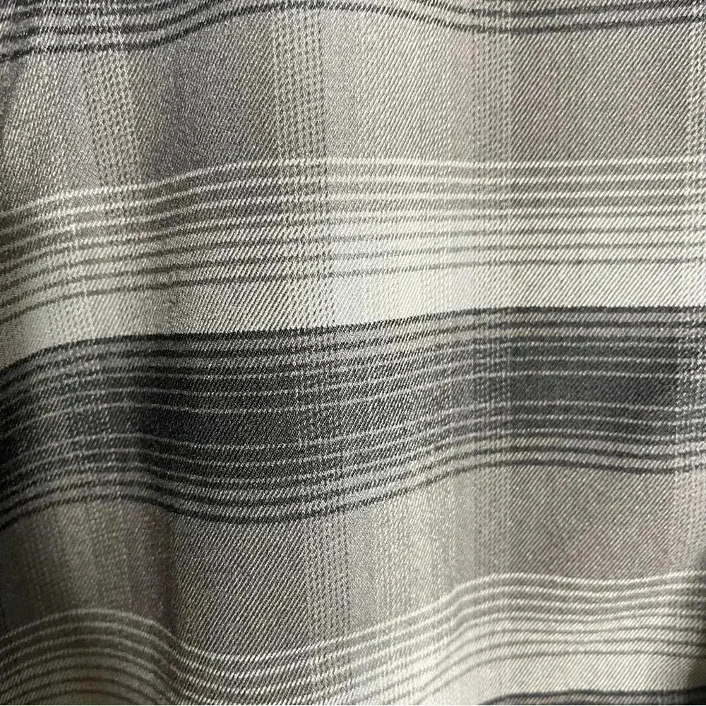 Lululemon Long Sleeve Shirt Masons Peak Flannel Gray Size Small Button Down - Picture 6 of 7